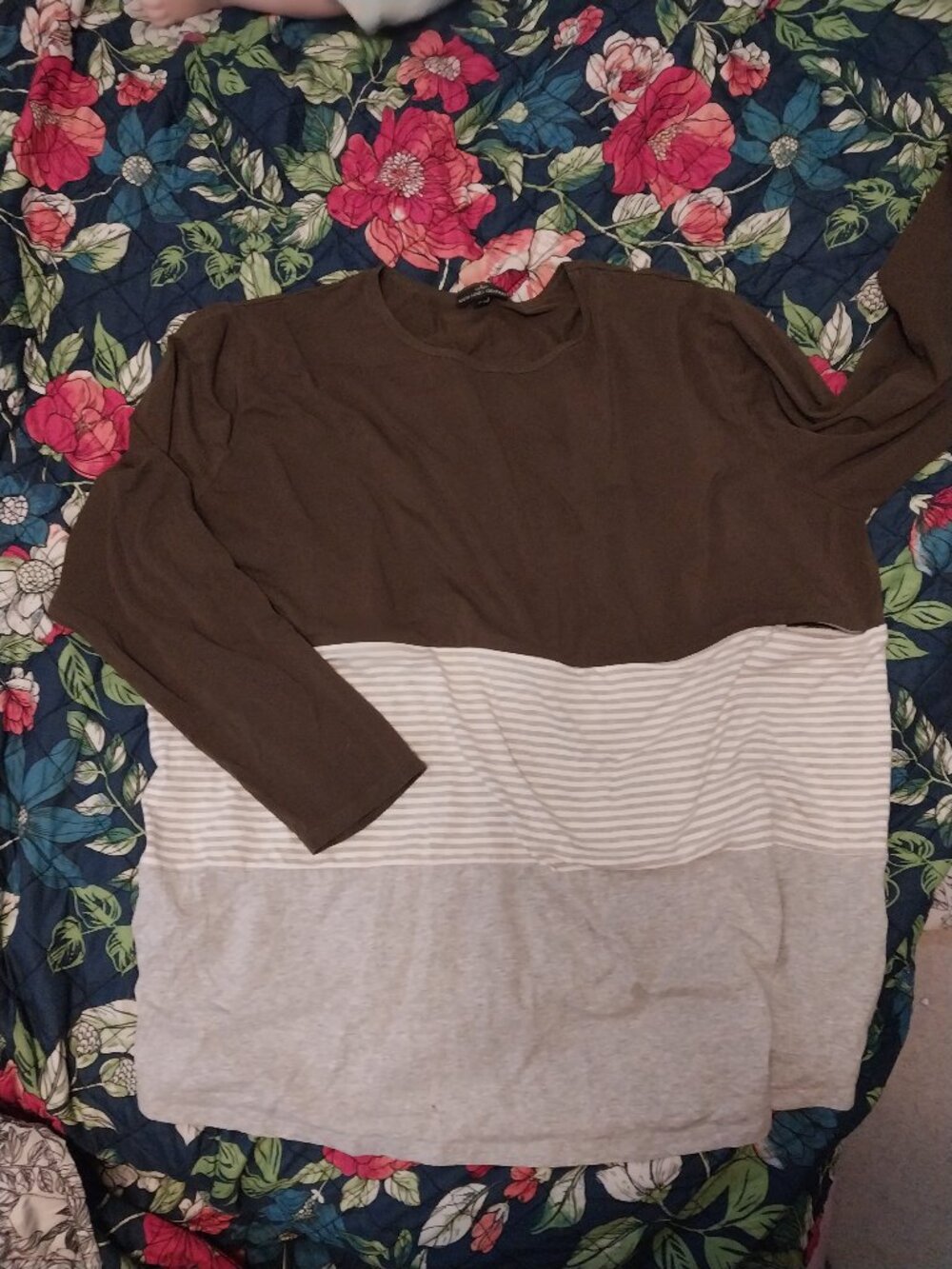 Nursing Queen long sleeve shirt